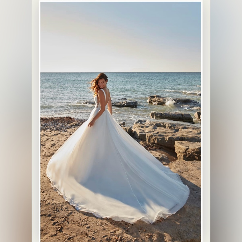 EDDY K wedding gown